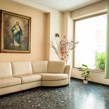 Casa Per Ferie Pio Viii מלון
