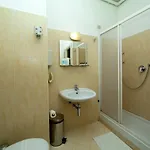 Casa Per Ferie Pio Viii 酒店 *